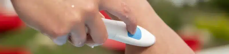bite away® neo elektronischer Stichheiler mit LED Ring | ORIGINAL Stichheiler gegen Juckreiz bei Insektenstichen | chemiefrei | wasserdicht | stummschaltbar