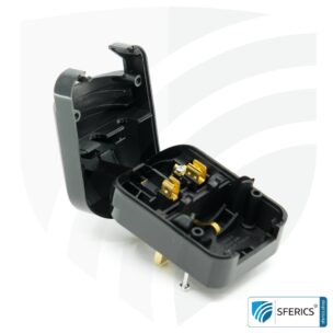 Adapter SCP3 Schuko Stecker Typ EF auf UK Stecker Typ G | mit hochwertiger Erdung und 13 Ampere Sicherung | Reiseadapter 9 Adapter SCP3 Schuko Stecker Typ EF auf UK Stecker Typ G | mit hochwertiger Erdung und 13 Ampere Sicherung | Reiseadapter