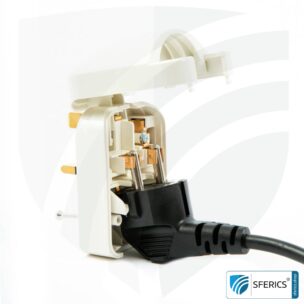 Adapter SCP3 Schuko Stecker Typ EF auf UK Stecker Typ G | mit hochwertiger Erdung und 13 Ampere Sicherung | Reiseadapter 2 Adapter SCP3 Schuko Stecker Typ EF auf UK Stecker Typ G | mit hochwertiger Erdung und 13 Ampere Sicherung | Reiseadapter